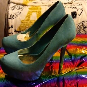 Just Fab heels, size 11, suede look, aqua color